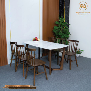 Bộ bàn ăn chân gỗ Concoder mặt đá và ghế gỗ Rio